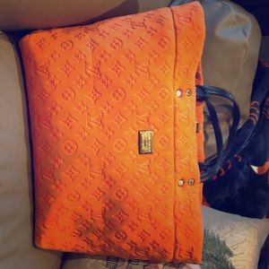 LV Neverfull Ltd Ed Scuba orange neoprene tote